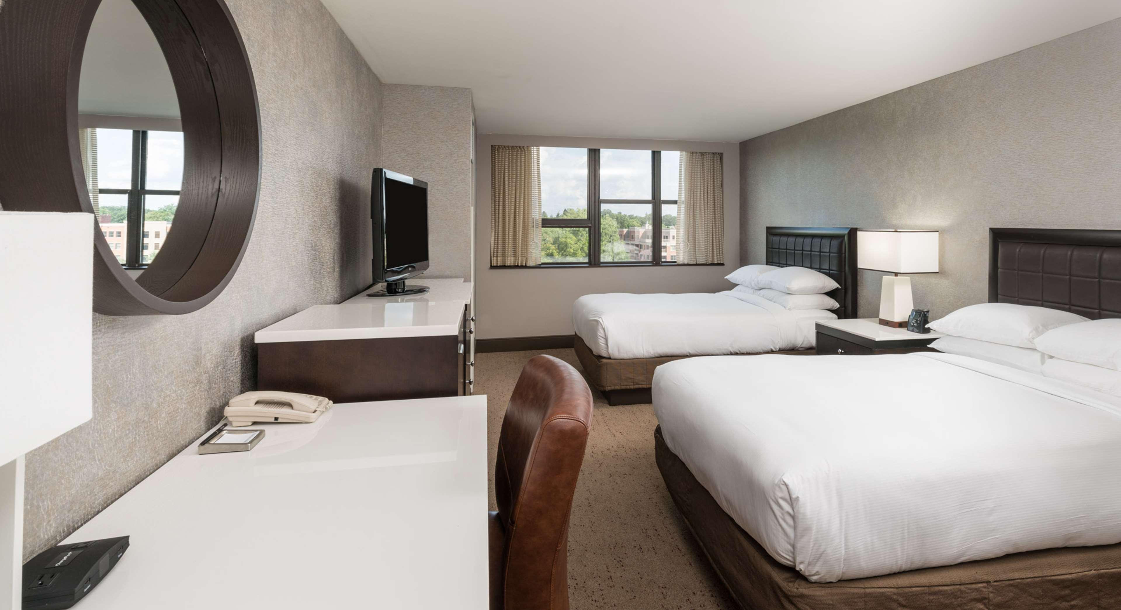 Готель The Saratoga Hilton Саратога-Спрінгс Екстер'єр фото