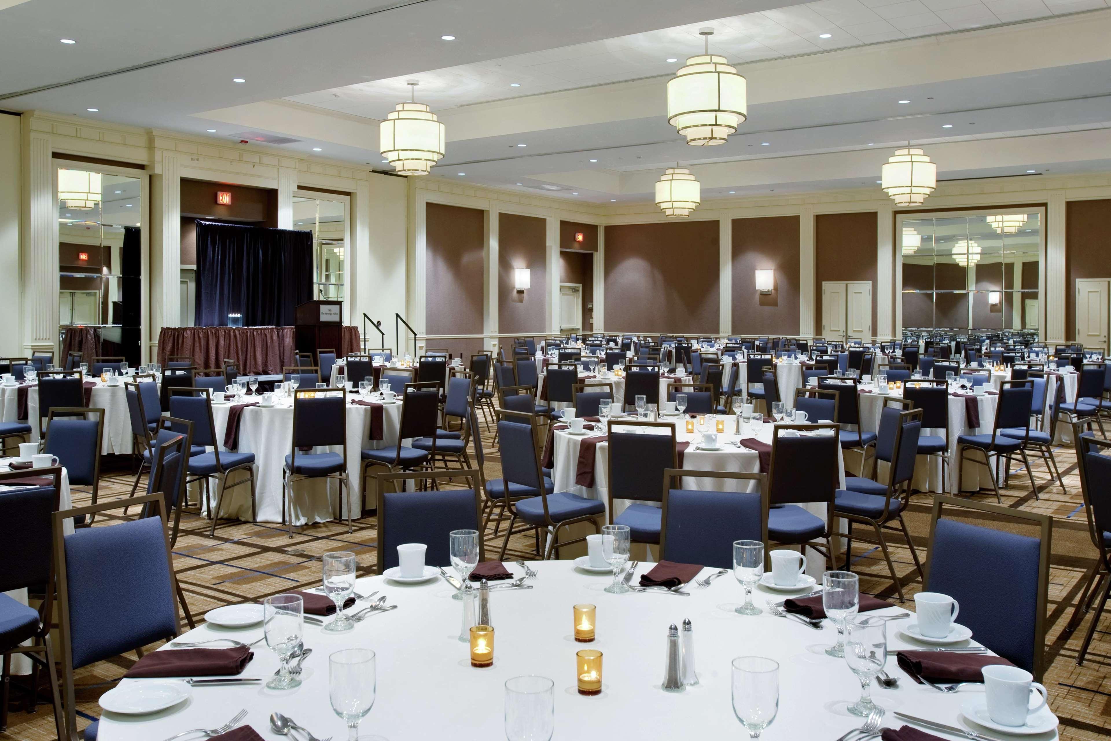 Готель The Saratoga Hilton Саратога-Спрінгс Екстер'єр фото