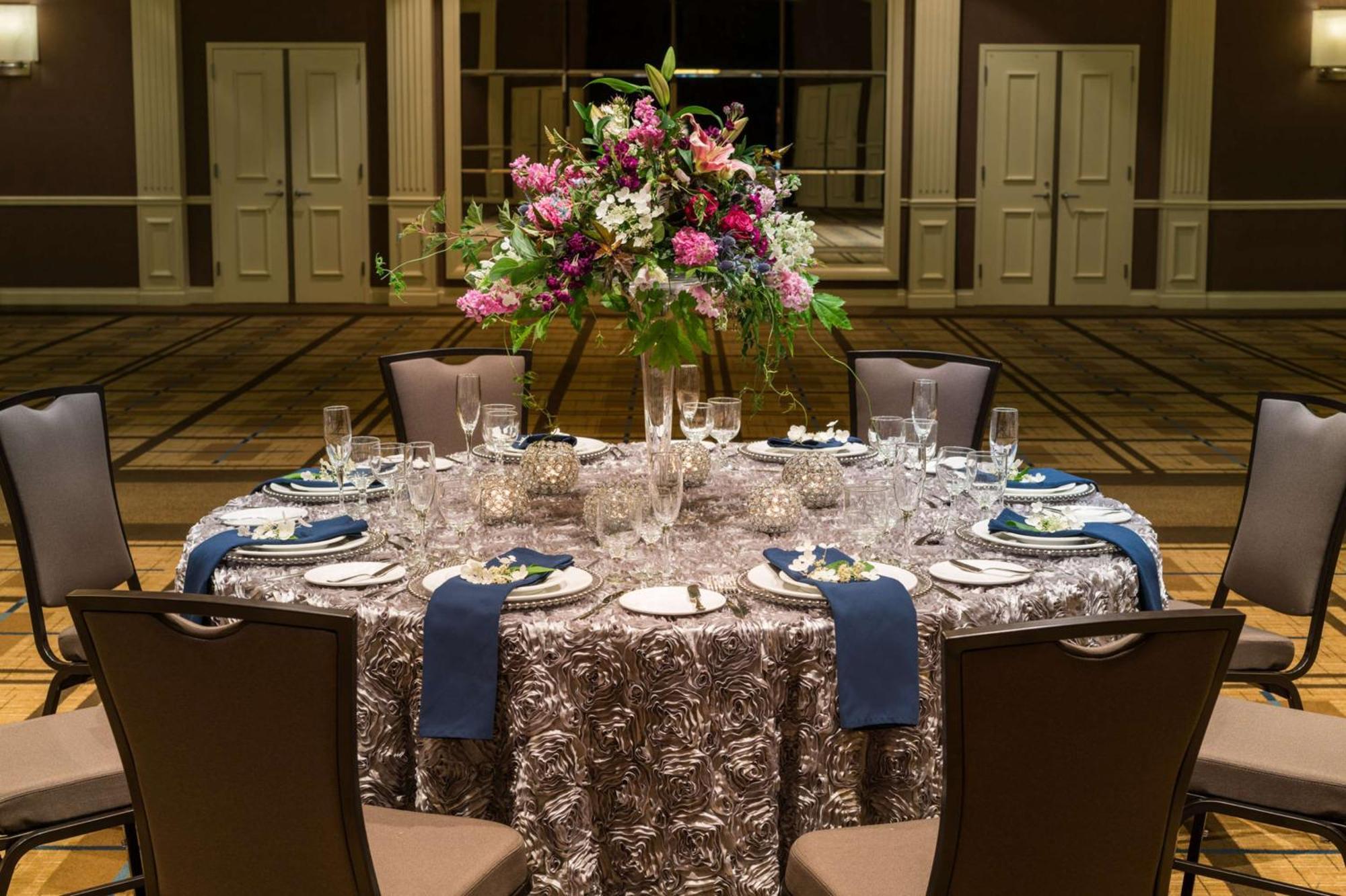 Готель The Saratoga Hilton Саратога-Спрінгс Екстер'єр фото